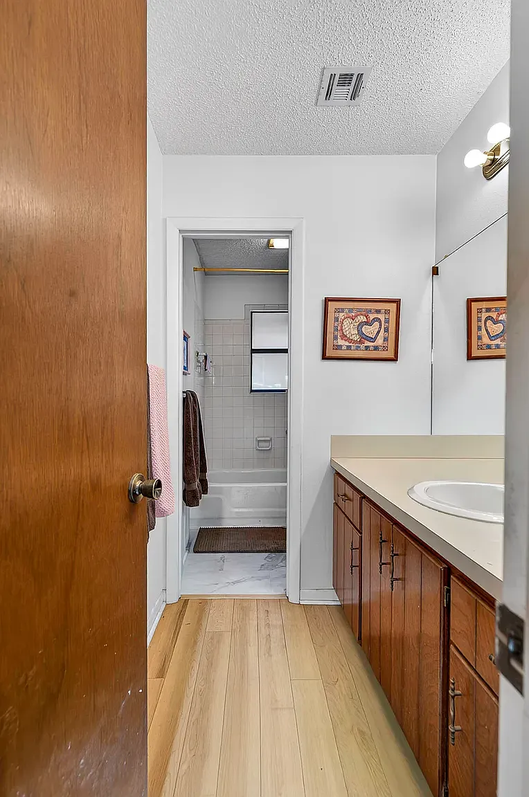 3 bed, 1390 sqft, $1,750 — Photo 4