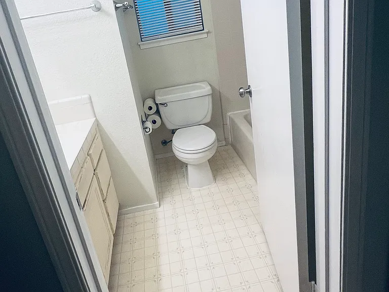 901 Russell Ave #115 — Photo 11