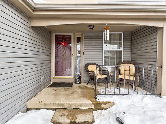 3rd image of 2071 Tamarin Dr #9C