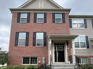 9080 Disbrow St, Huntley, IL 60142