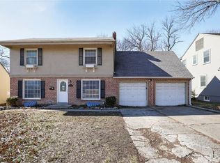 8016 Holmes Rd, Kansas City, MO 64131