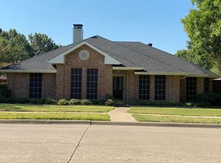 2510 Richoak Dr, Garland, TX 75044