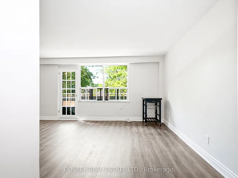 85 Lawton Blvd #403 — Photo 5
