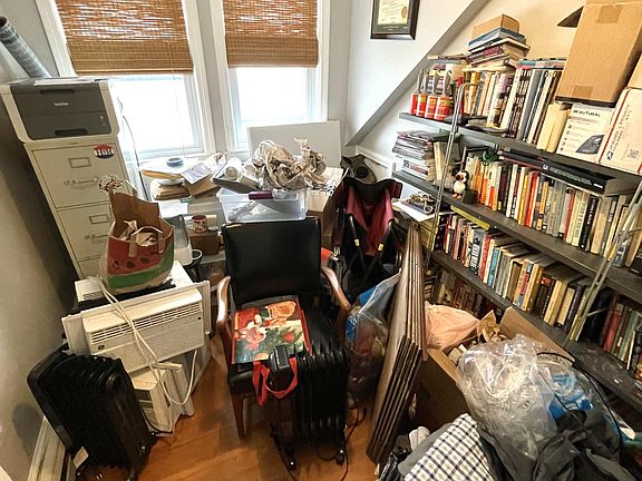 3rd image of 47 Cornwall St