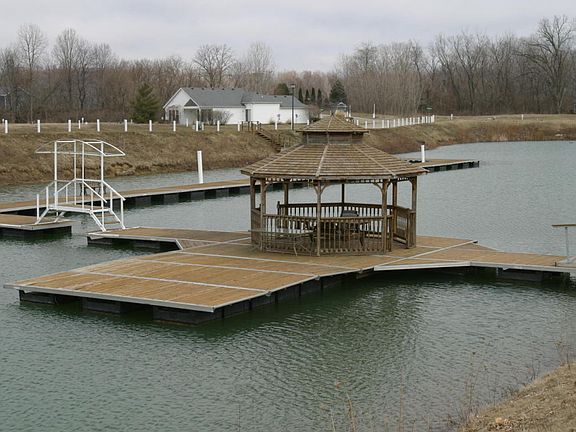 2nd image of 570 Swan River Dr