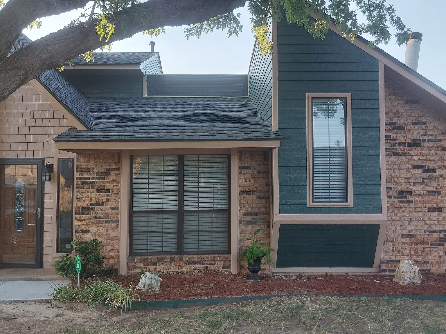 4 bed, 2875 sqft, $2,375 — Photo 4