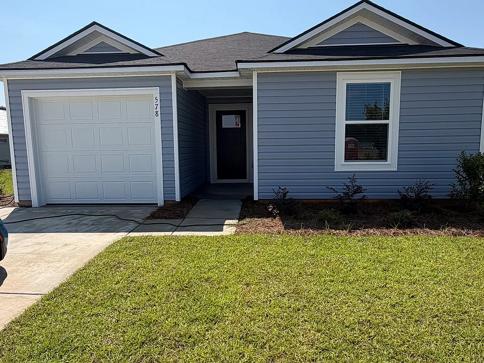 578 Cambria Dr