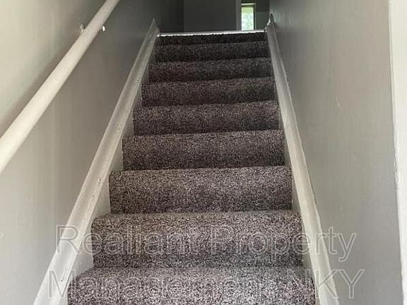 3rd image of 517 Greenfield Ln Unit 2