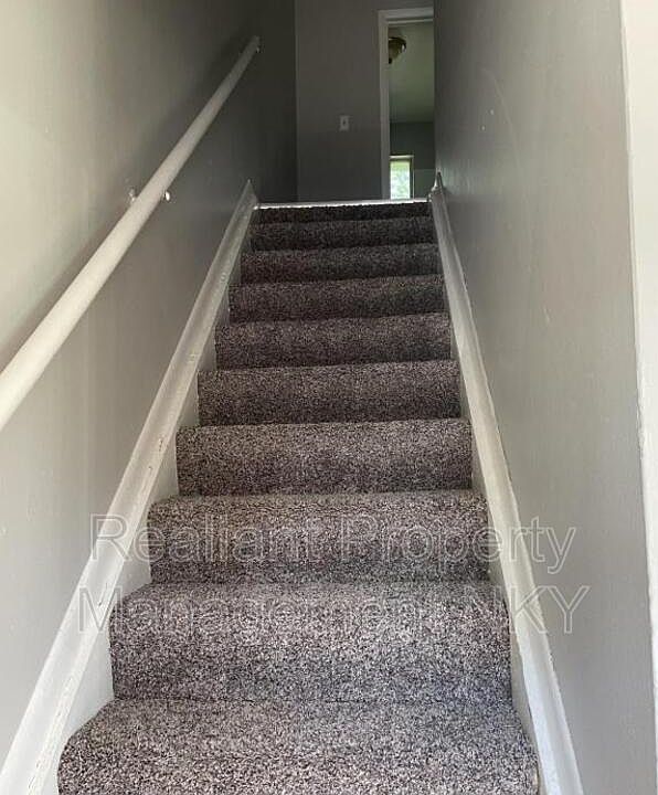 517 Greenfield Ln UNIT 2, Erlanger, KY 41018 Zillow