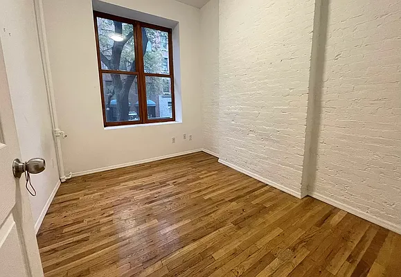 Rented by J PRESTON AND ASSOCIATES INC | media 11