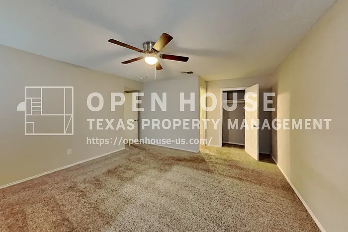4814 Crest Dr — Photo 9
