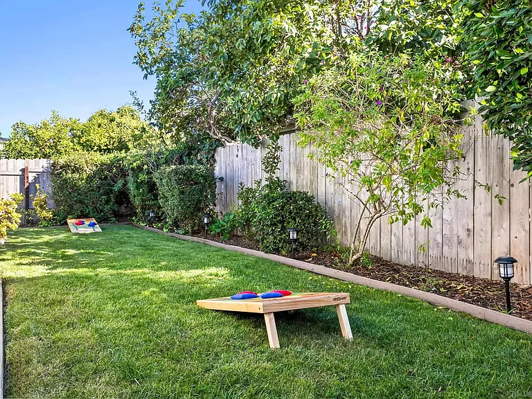 4489 Bertha St — Photo 35
