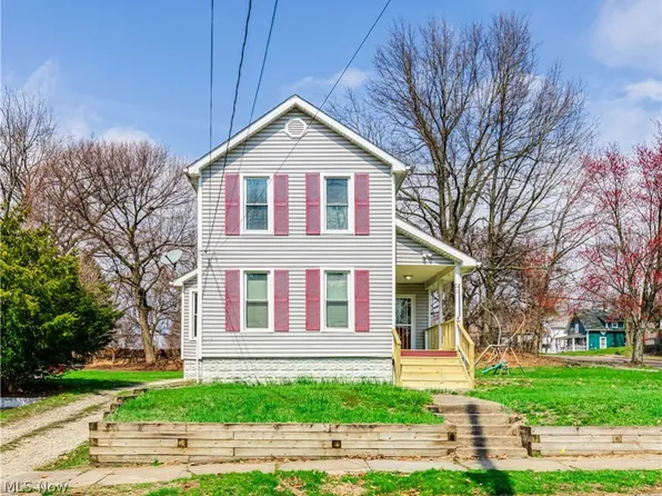 61 E Emerling Ave, Akron, OH 44301