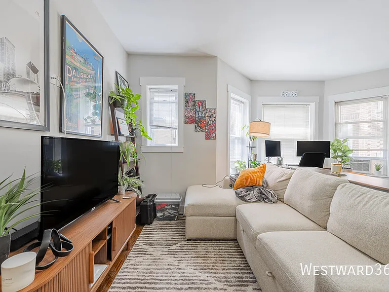 1662.5 W Farwell Ave #3N — Photo 2