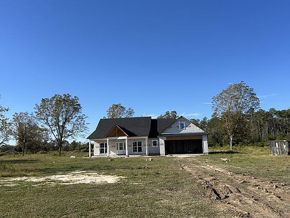 3rd image of 15 Shiner Pond Rd