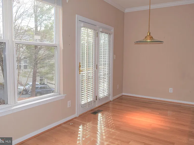 8933 Royal Astor Way — Photo 20