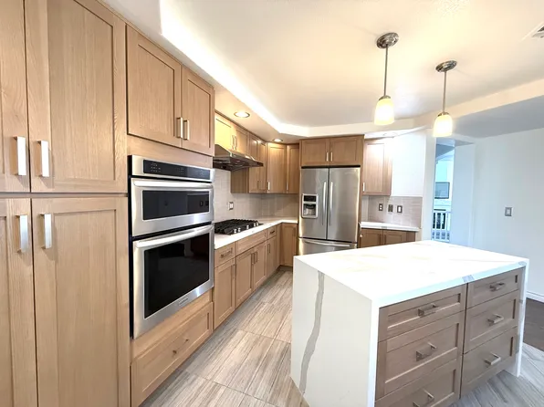 2432 Eagleridge Dr, Henderson, NV 89074