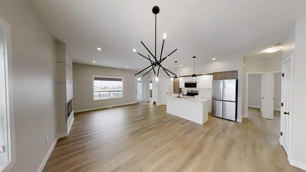 3 bed, 2.0 bath, 1203 sqft, $2,600 — Photo 4