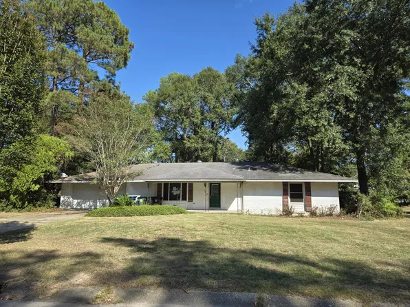 2910 Laramie Cir, Hattiesburg, MS 39402