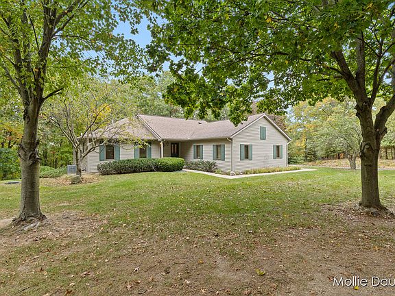 2nd image of 3651 Five Mile Rd NE