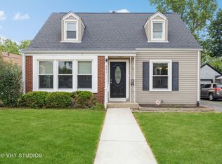 461 Miller Dr, Elgin, IL 60123