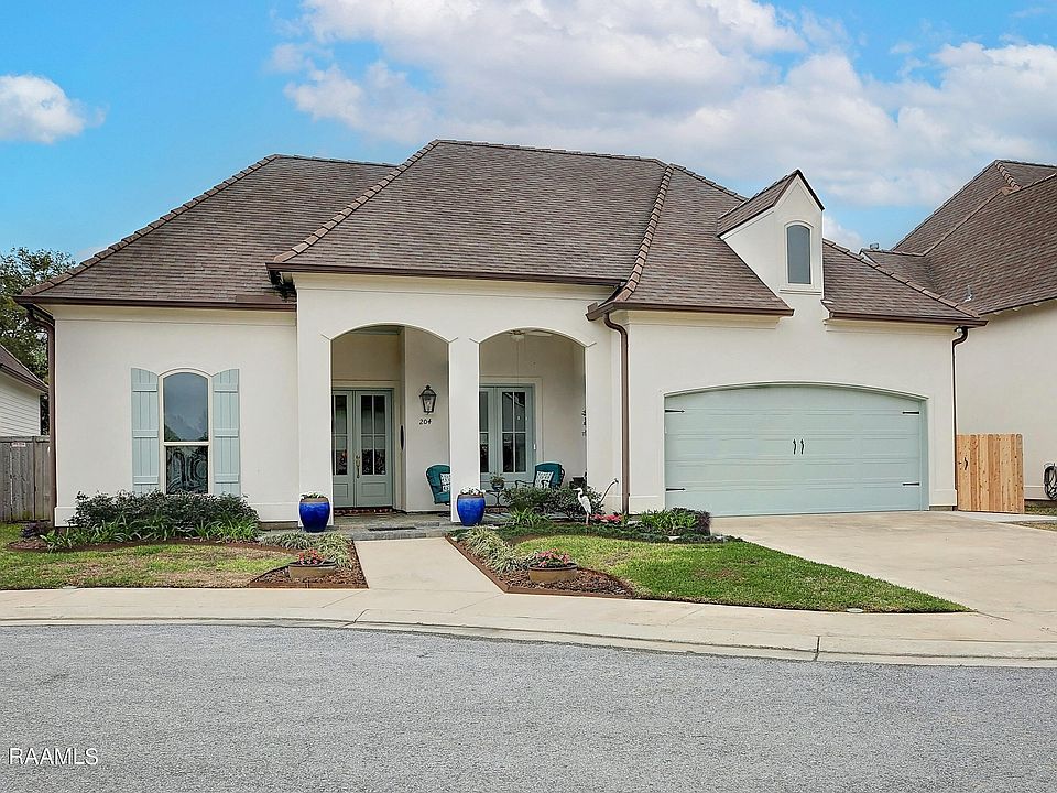 1st image of 204 Drifting Sands Ln