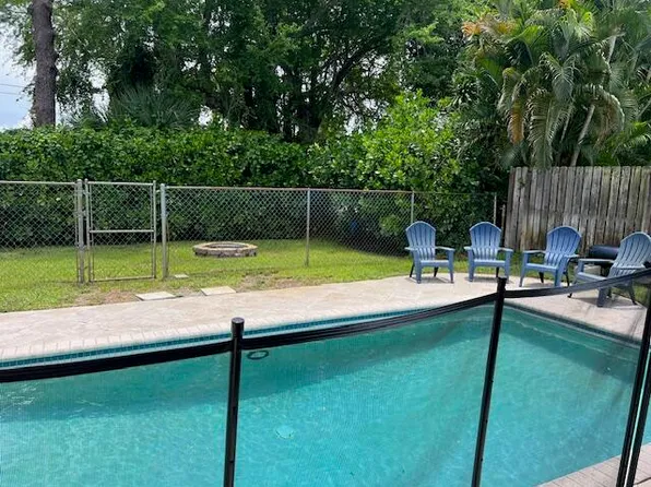 8236 Little Beth Drive E, Boynton Beach, FL 33472
