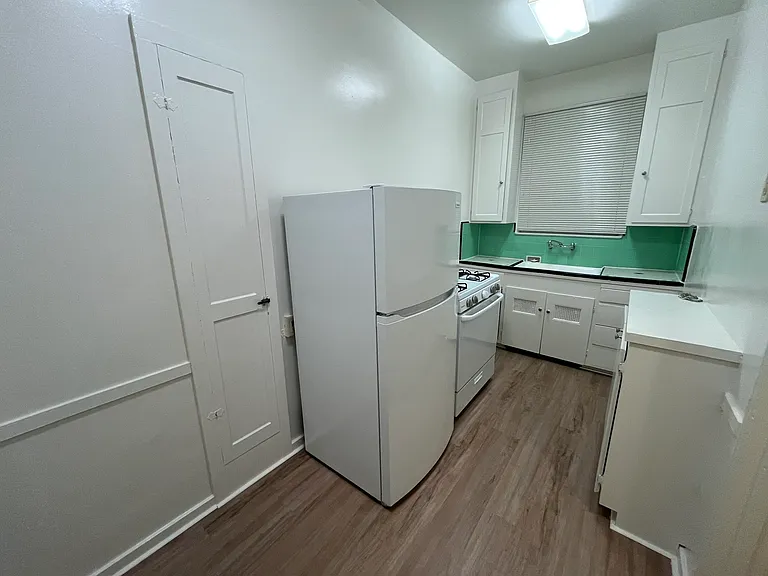 1424 P St #2 — Photo 4