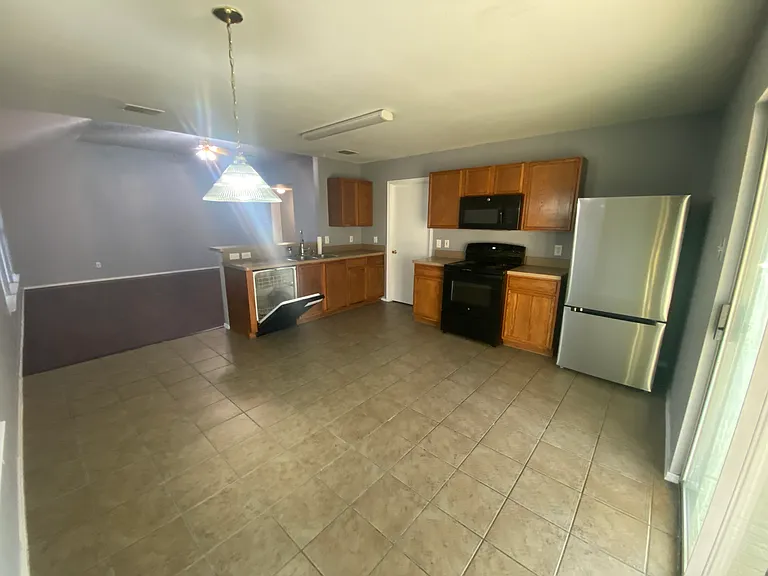 5622 Hunters Bend Ln — Photo 9