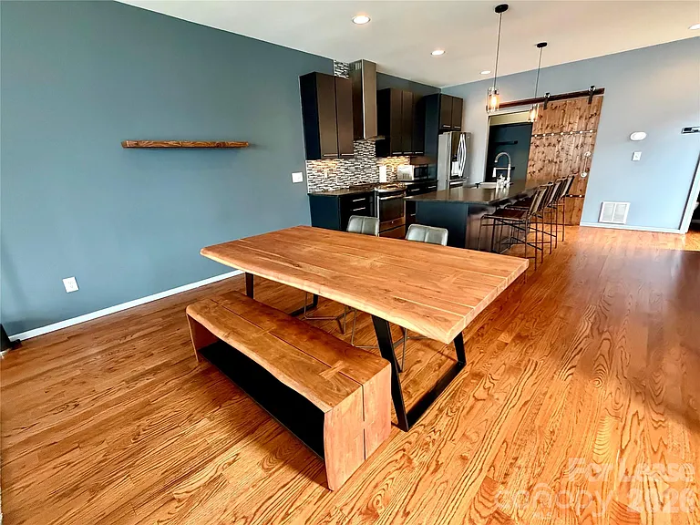 305 McNinch St #B — Photo 12