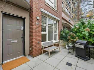 1468 Cedar Cottage Mews, Vancouver, BC V5N5Z1