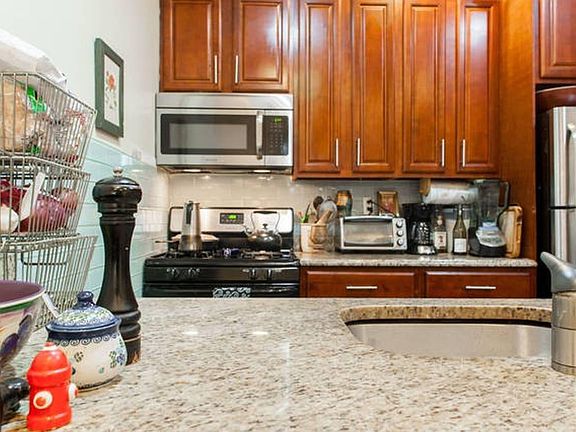 2nd image of 1312 College Ave #1