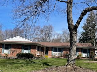 7 Pine Way, Long Valley, NJ 07853