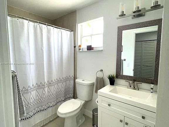 2nd image of 20580 SW 125th Ct #20580