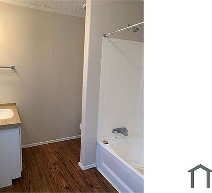 5th image of 11927 Greensbrook Forest Dr