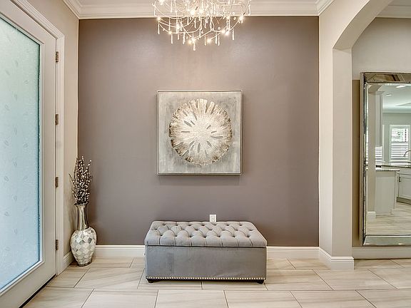 4th image of 11500 Onyx Cir