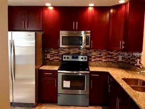 4th image of 691 Oak Harbour Dr Unit 109