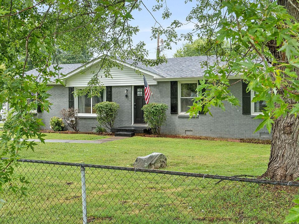 1st image of 215 Sewell Dr