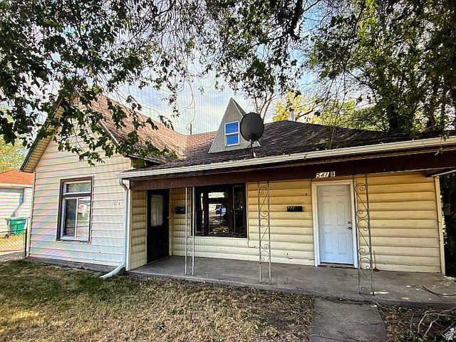 1st image of 541 E Cook St