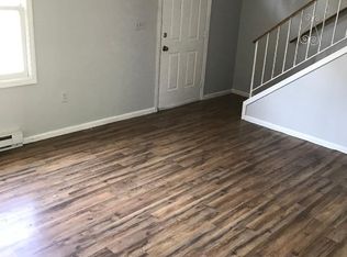 329 Colonial Dr, Akron, PA 17501