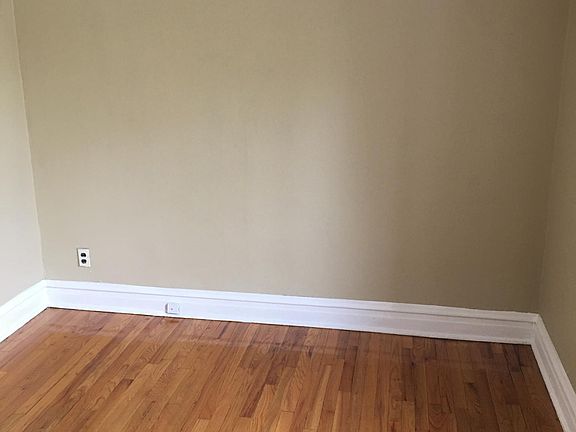 3rd image of 5353 W Berteau Ave
