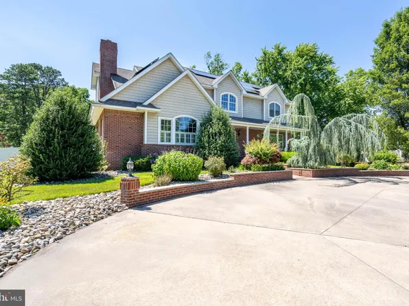129 Cumberland Rd, Vineland, NJ 08360