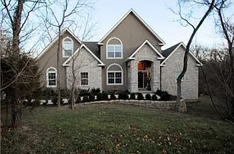 1st image of 4161 Tonganoxie Dr