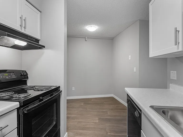 Hillcrest Place — Photo 23