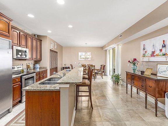 5th image of 4604 S Ocean Blvd #4-D