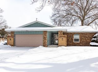 56044 Wynnewood Dr, Osceola, IN 46561