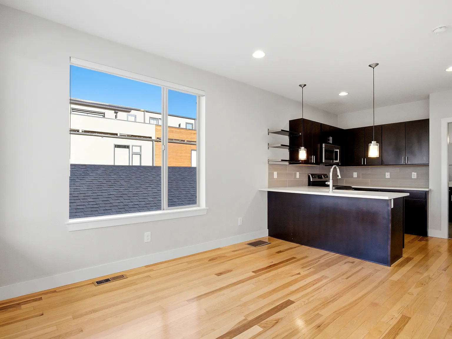 2114 N Decatur St — Photo 4