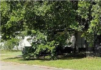 1st image of 514 Tartan St