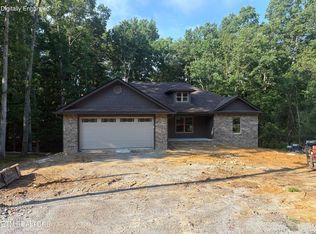 212 Lakeview Dr, Crossville, TN 38558
