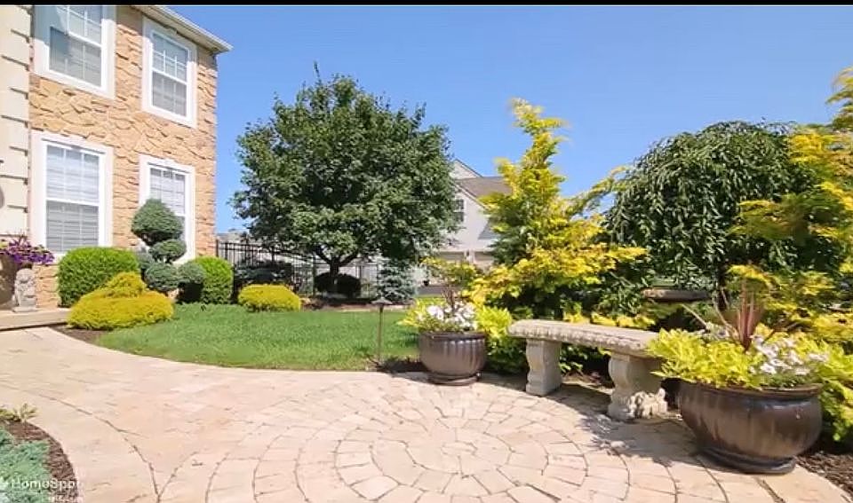 2nd image of 343 Springfield Way